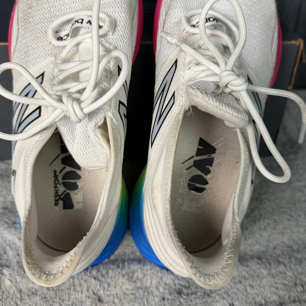 New Balance Fresh Foam Roav Running Shoes Womens 8 White Rainbow Gradient - Picture 6 of 9